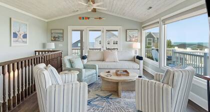 Alma del Mar: Ocean View 4BR Retreat with Private Pool and Hot Tub!
