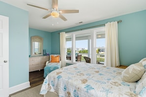 Room - Alma del Mar: Ocean View 4BR Retreat with Private Pool and Hot Tub! (Oak Island)