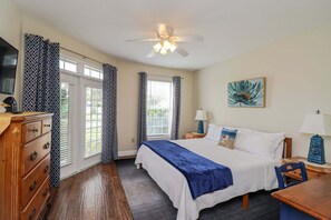 Iron/ironing board, free WiFi, bed sheets - Updated, spacious 3/2 in Gated Seaside at Anastasia A103 (St. Augustine)