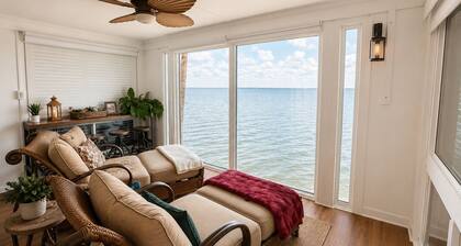 Wide-Open Charlotte Harbor Views - Waterfront 2BR - Dock, Pool, Sunsets