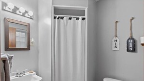 Bathroom - Room 5, Kozy Rest Motel (Montello)