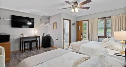 Room 7, Kozy Rest Motel