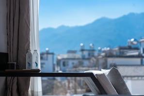 Basic Double Room, Hill View | Interior - Anye Seaview Hotel Dali (Dalishi)