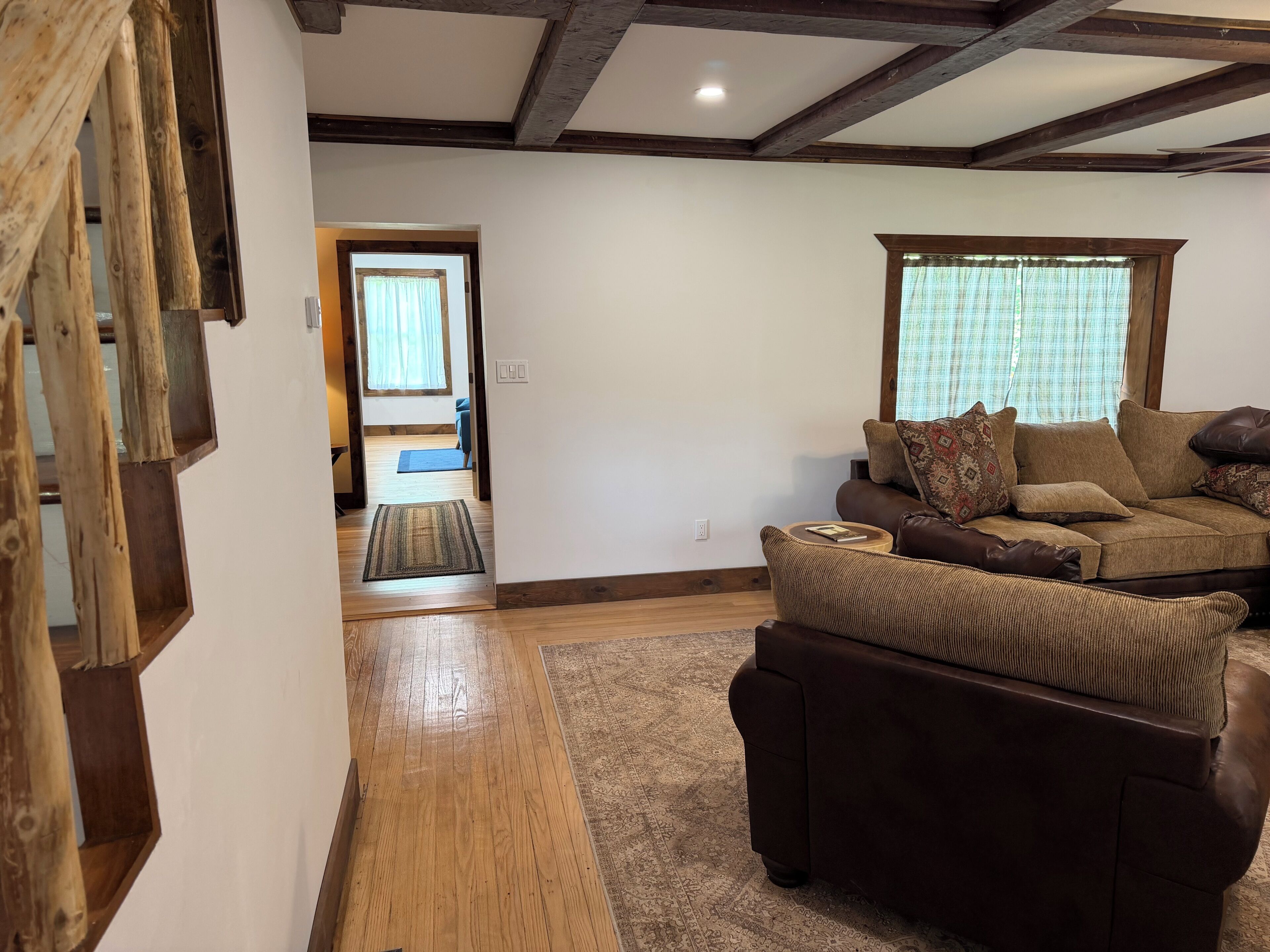 Fully Restored Log Cabin 3-bedrooms, 1 And One 1/2 Bathrooms .In Tupper Lake - Tupper Lake, NY
