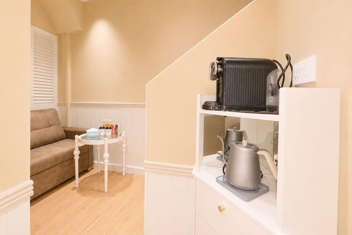 Lai Chun Yuen Loft Triple Room, No Window | Iron/ironing board, free WiFi, bed sheets