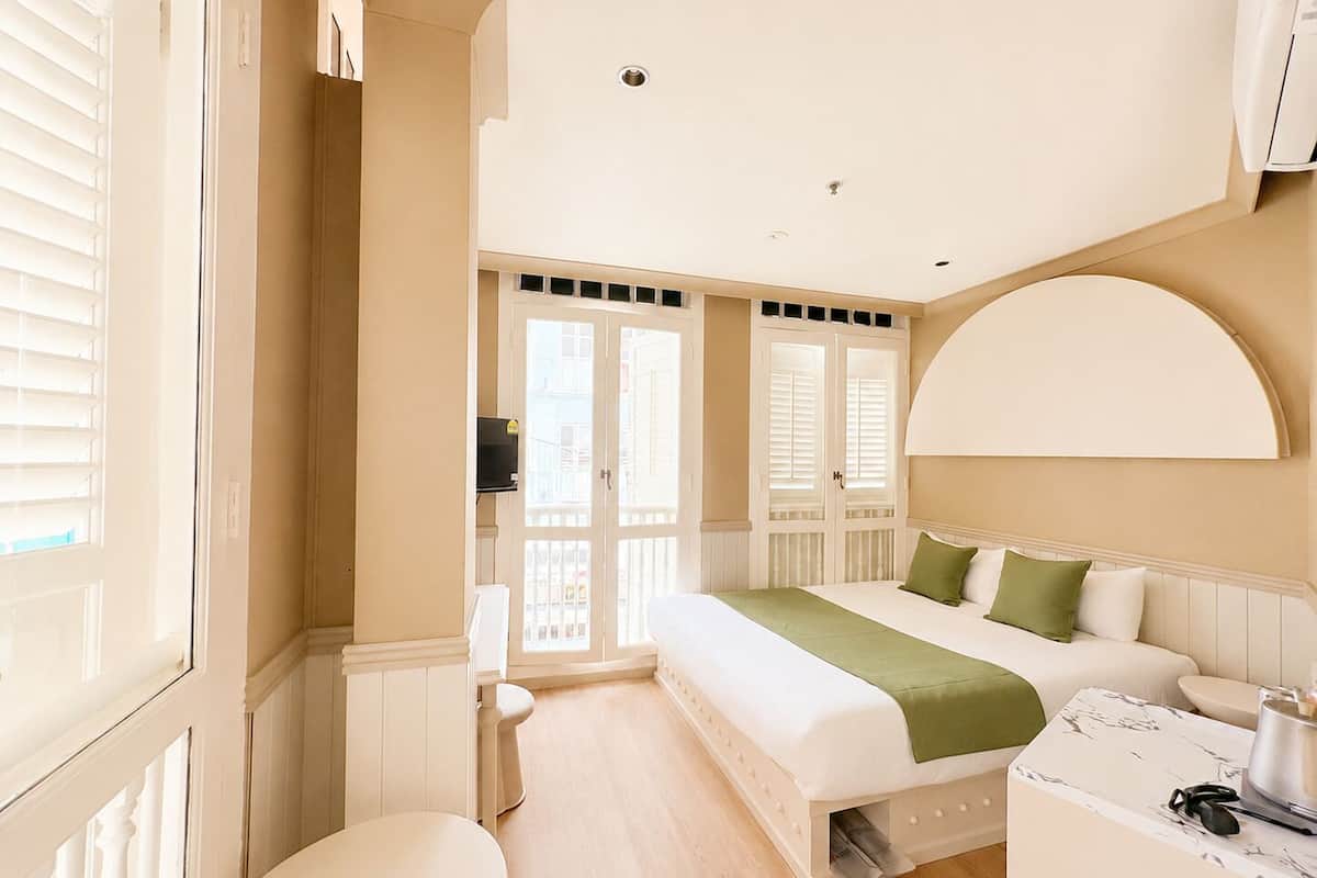 Habitació doble bàsica | Planxa i posts de planxar, wifi gratuïta i roba de llit 