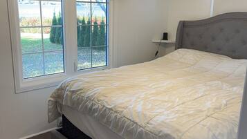3 bedrooms, WiFi, bed sheets