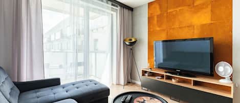 TV