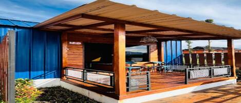 Family Cabin, Lanai, Lake View | Terrace/patio