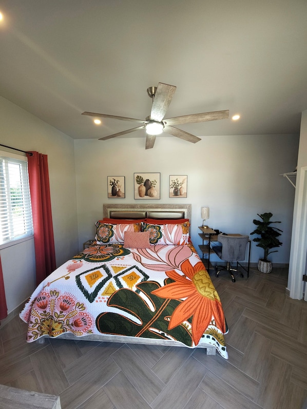 Room - Cozy 1-bedroom studio in lovely Bailey Town with AC and fast internet (Bailey Town)