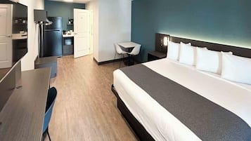 Iron/ironing board, WiFi (free), bed sheets