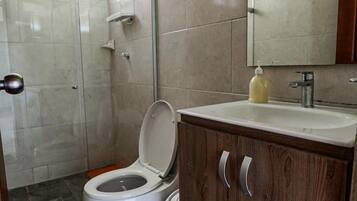 Cabin, 5 Bedrooms, Smoking, Private Pool | Bathroom