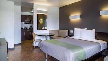 Iron/ironing board, WiFi (free), bed sheets