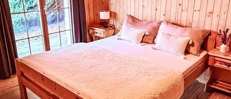 3 bedrooms, Internet