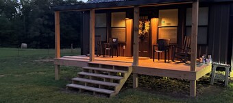 Charming Country Cabin Minutes from Laurel River Lake, It's relaxing, Peaceful.
