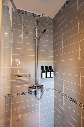 Bathroom - This house is a 3 bedroom(s), 2 bathrooms, located in Carbost, Scotland. (Carbost)