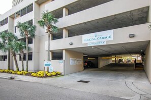 Exterior - Amazing Ocean View Condo •14th-Floor• Spacious 3BR Sleeps 10 •Pool (Myrtle Beach)
