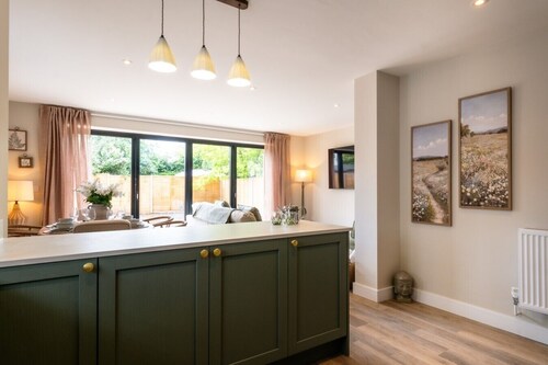 Stunning 3 Bedroom Cotswold Retreat