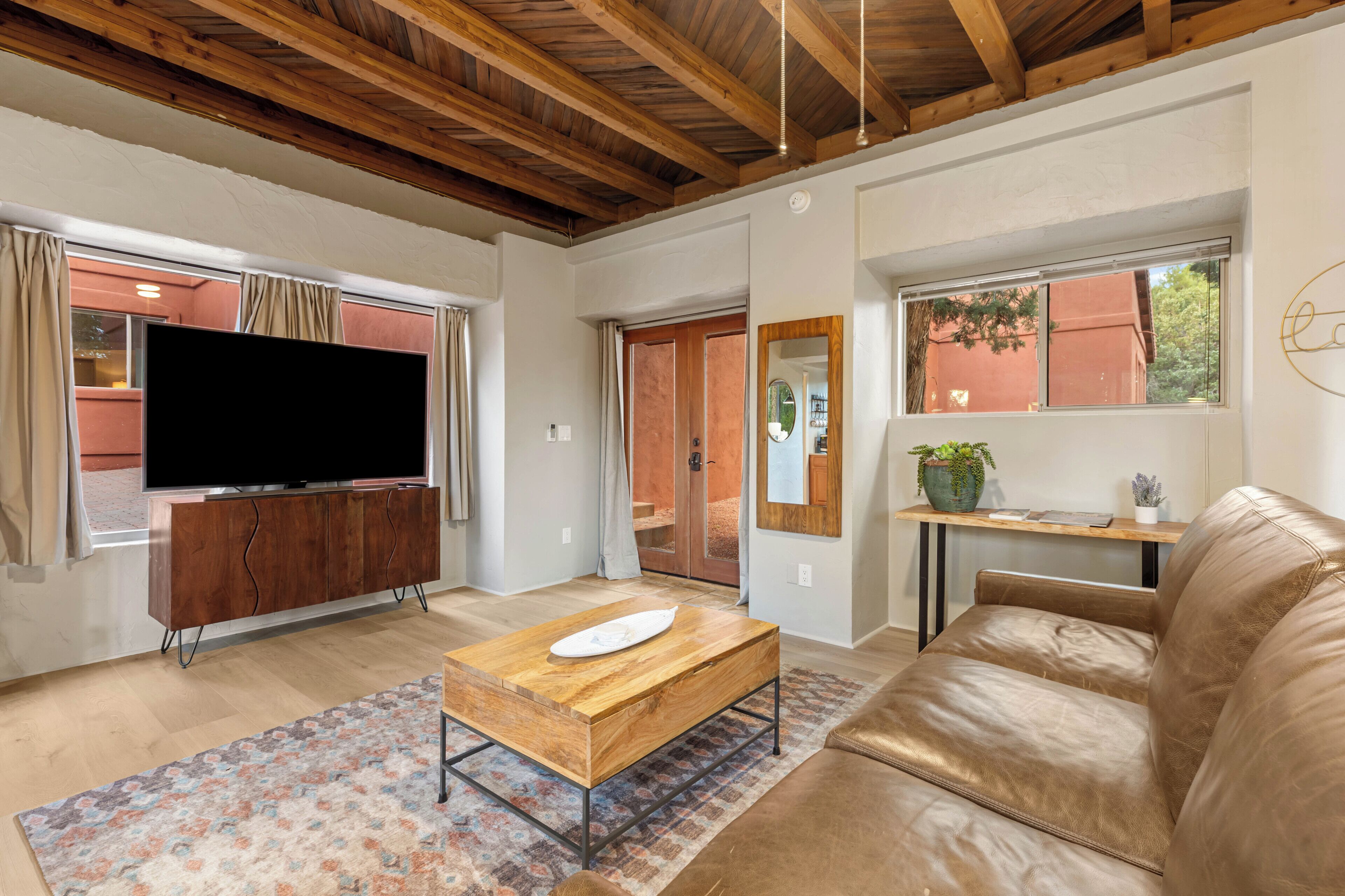 Historic & Modern, Two Hot Tubs, Great For Groups, Central Courtyard - 塞多納