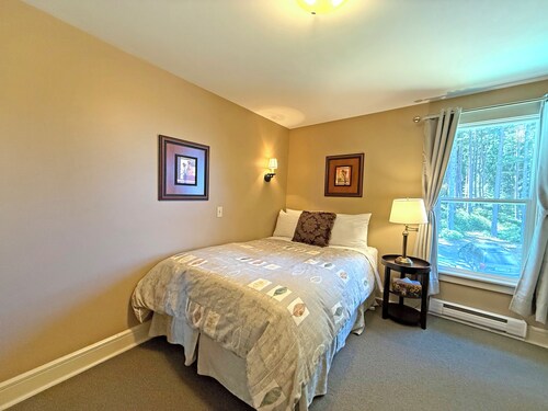 Cozy Forest View Room with Double Bed - Rm 10