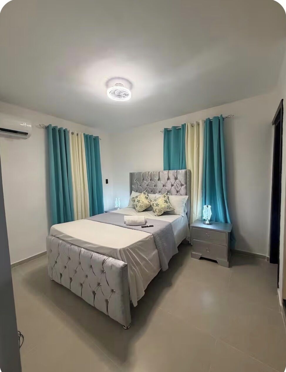 2 bedrooms, WiFi, bed sheets, wheelchair access