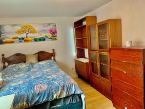 Room - Gorgeous 4-bedroom house in Vancouver perfect for your getaway (Vancouver)
