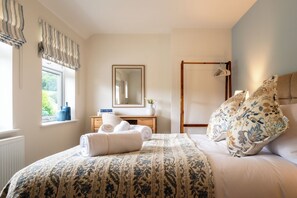 Iron/ironing board, free WiFi - Stunning 3 Bedroom Cotswold Retreat (Broadway)