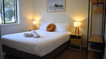 Deluxe Villa, 1 Queen Bed | Free WiFi