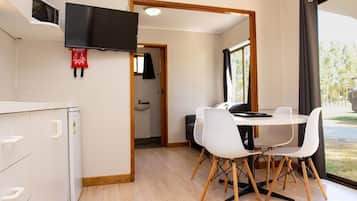 Standard Cabin | Dining