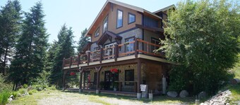 Evergreen Nature Getaway retreat!