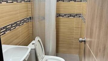 Deluxe Double Room | Bilik Mandi