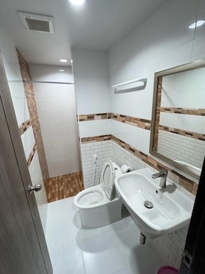 Bathroom - Miley Phi Phi Guesthouse (Ko Phi Phi)