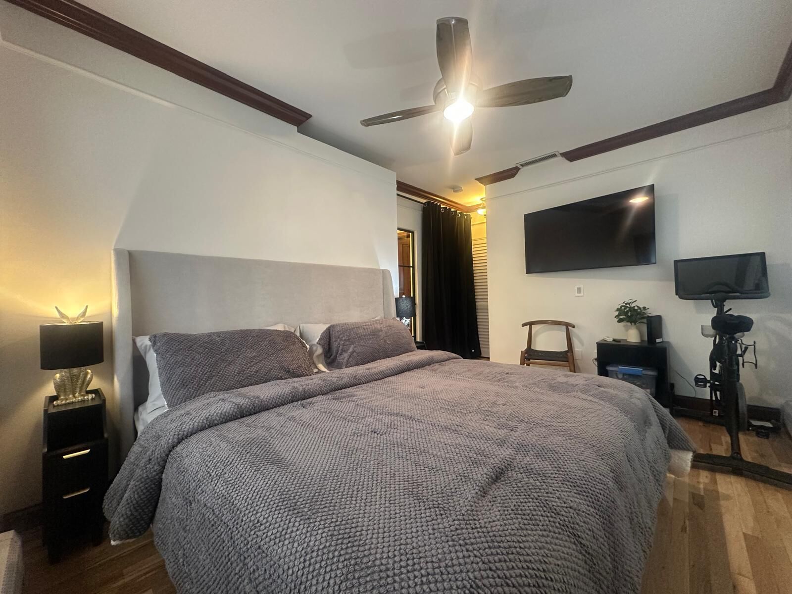 4 chambres, fer et planche à repasser, Wi-Fi gratuit, draps fournis