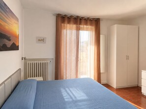 Bed sheets - Camera del Geco 1 con idromassaggio (Marciana)