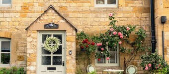 Little Cottage in Moreton-in-Marsh