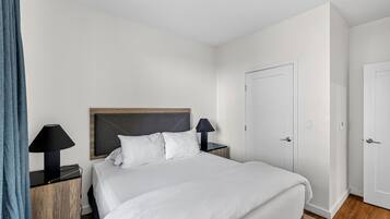 Iron/ironing board, free WiFi, bed sheets