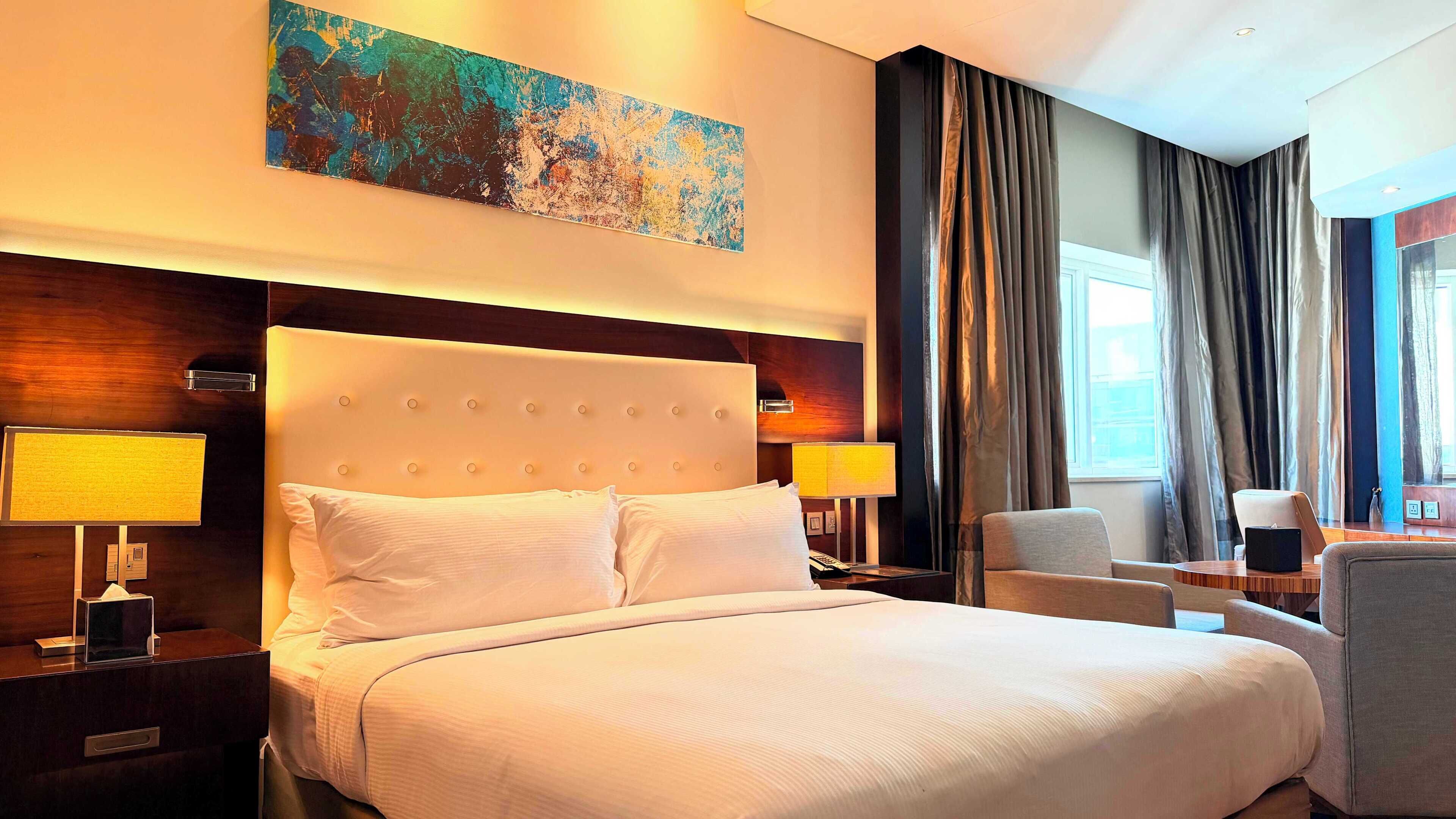 Deluxe Double Room | Minibar, desk, iron/ironing board, free WiFi