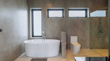 Villa | Badezimmer