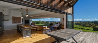 Slice of Paradise - Pool & Spa, Sleeps 10