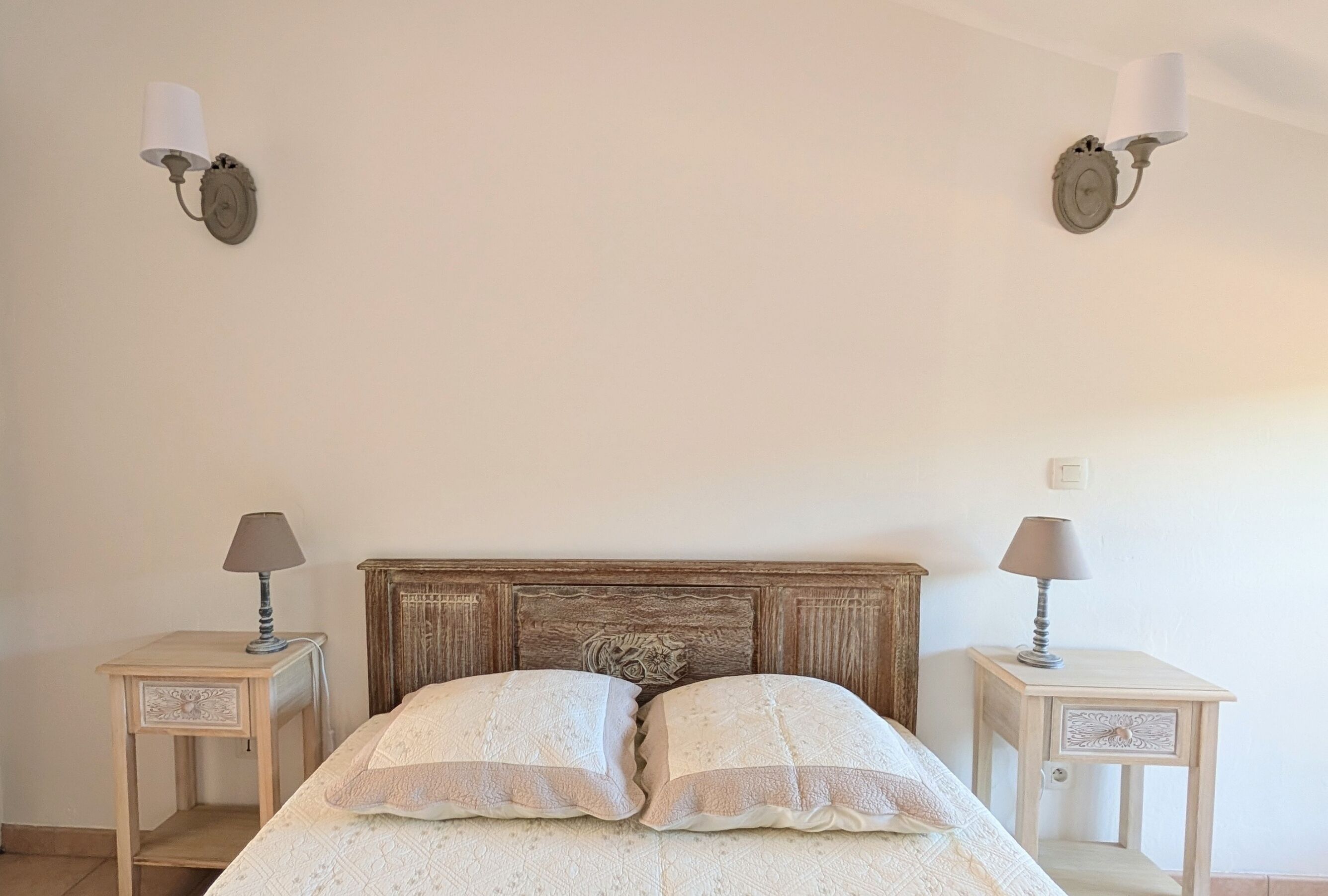 Chambre économique double, salle de bain privée, vue sur la montagne