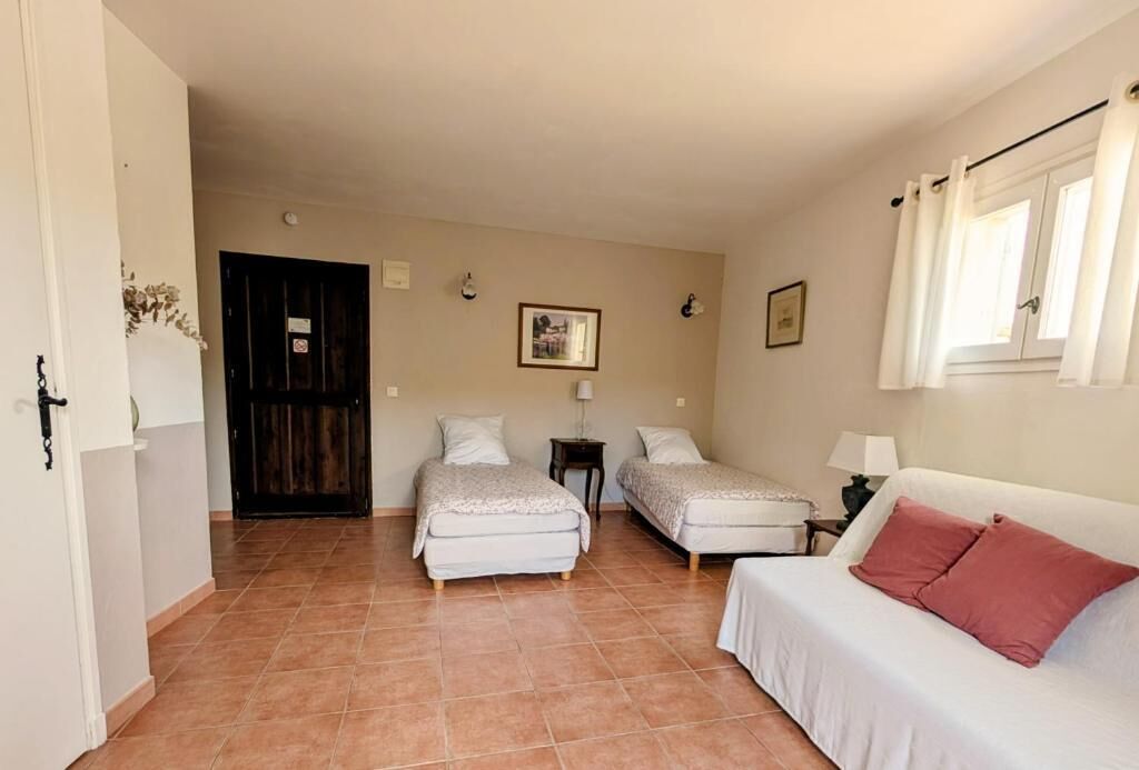 Twin Room, Mountain View