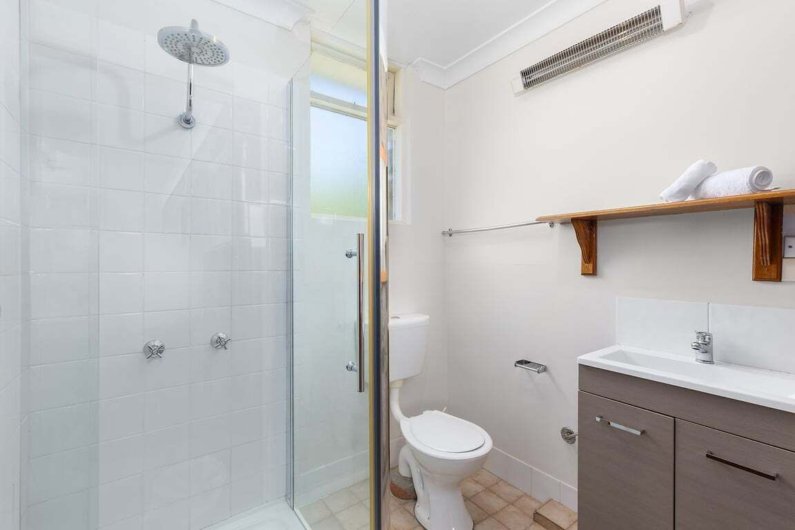 Towels, soap, shampoo, toilet paper