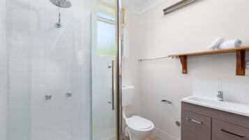 Towels, soap, shampoo, toilet paper