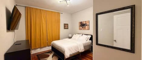 Iron/ironing board, WiFi, bed sheets
