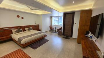 Deluxe Double Room | Free WiFi