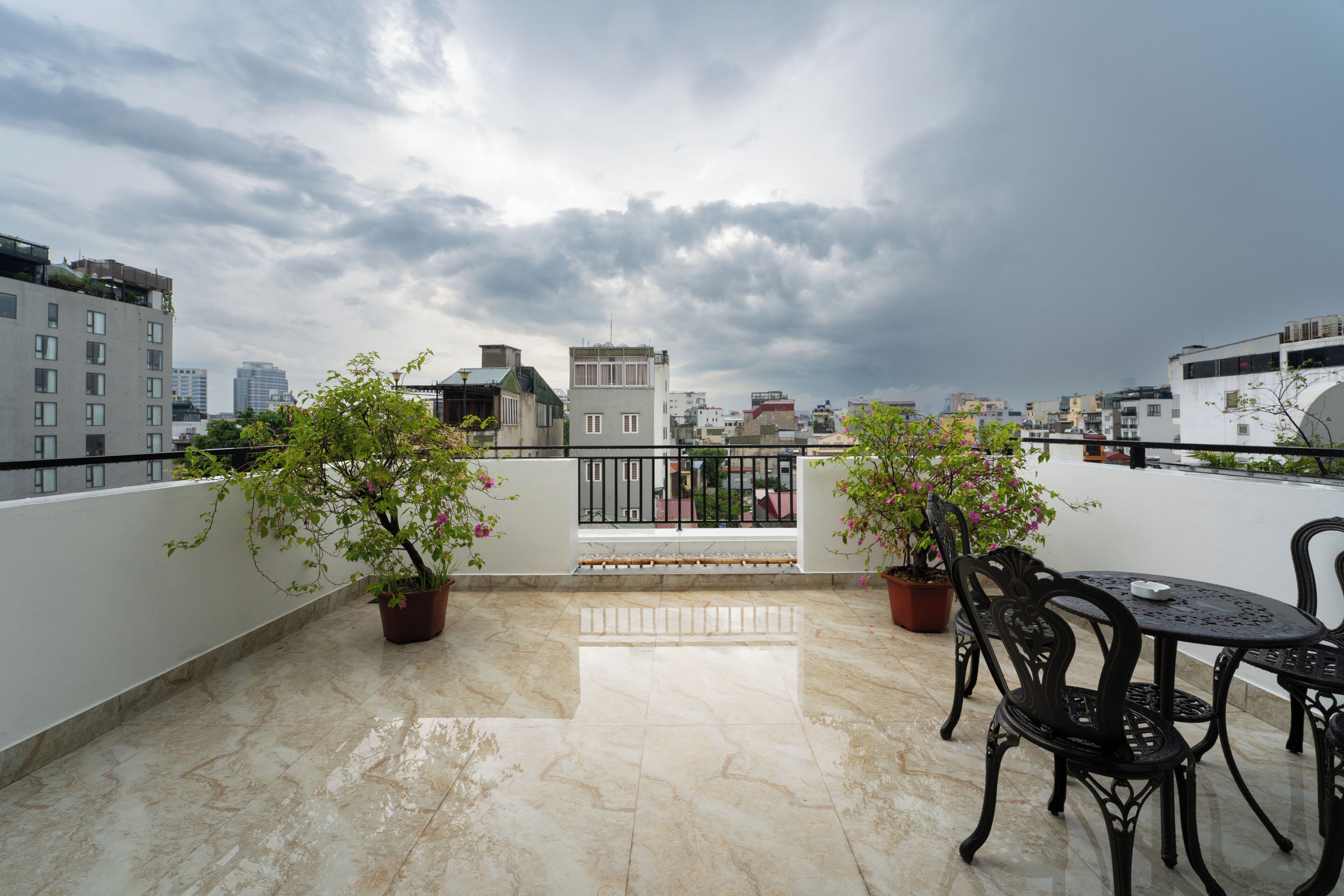 Suite familiar, vistas a la ciudad | Terraza o patio