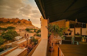 مطعم