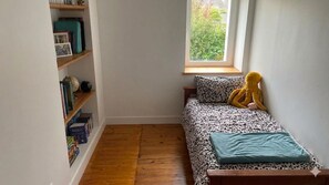 Room - Reville's Nest (Réville)