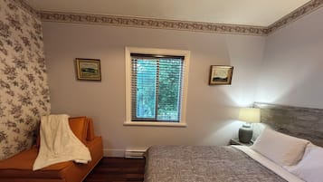 1 slaapkamer, een strijkplank/strijkijzer, wifi, beddengoed