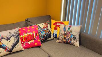 Superior Apartment, 2 Bedrooms, Non Smoking, Pets not allowed | Living area